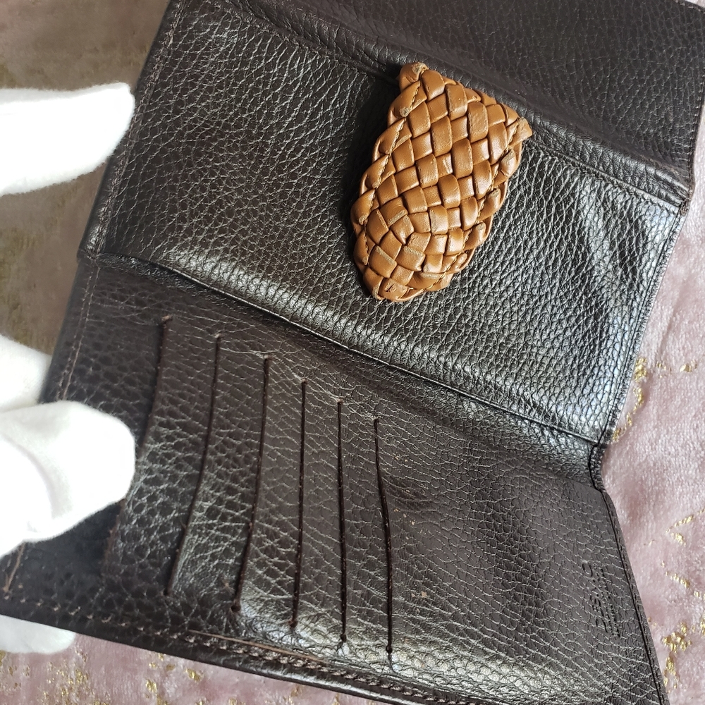 DESMO LEATHER | Bifold Brown Wallet - Picture 8 of 16